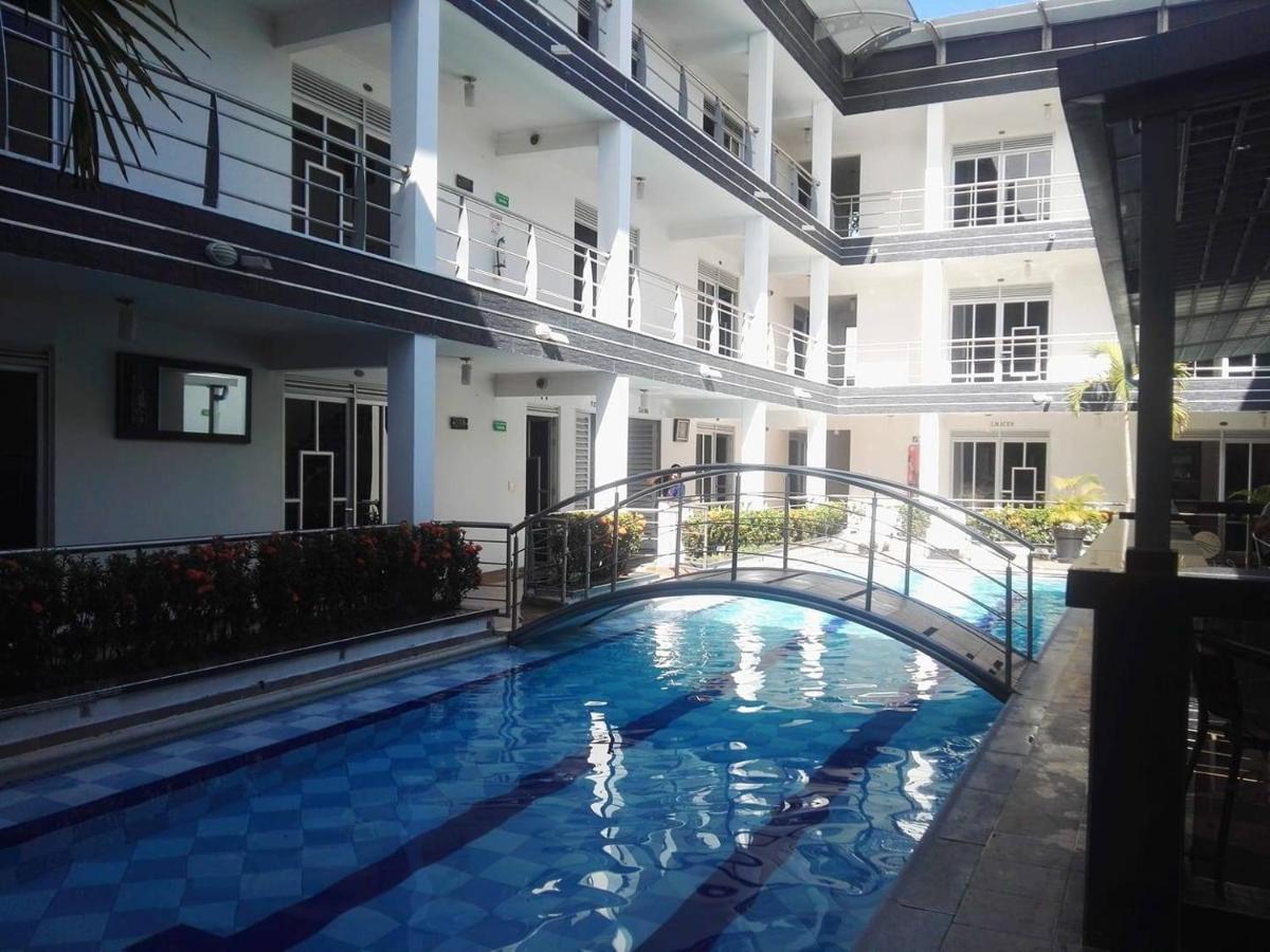 Confort Plaza Hotel Βιλιαβισένσιο Εξωτερικό φωτογραφία