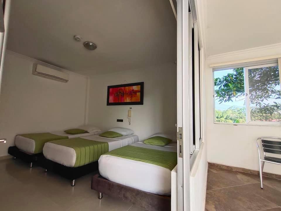 Confort Plaza Hotel Βιλιαβισένσιο Εξωτερικό φωτογραφία