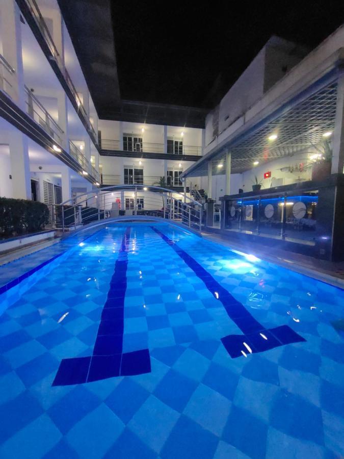 Confort Plaza Hotel Βιλιαβισένσιο Εξωτερικό φωτογραφία