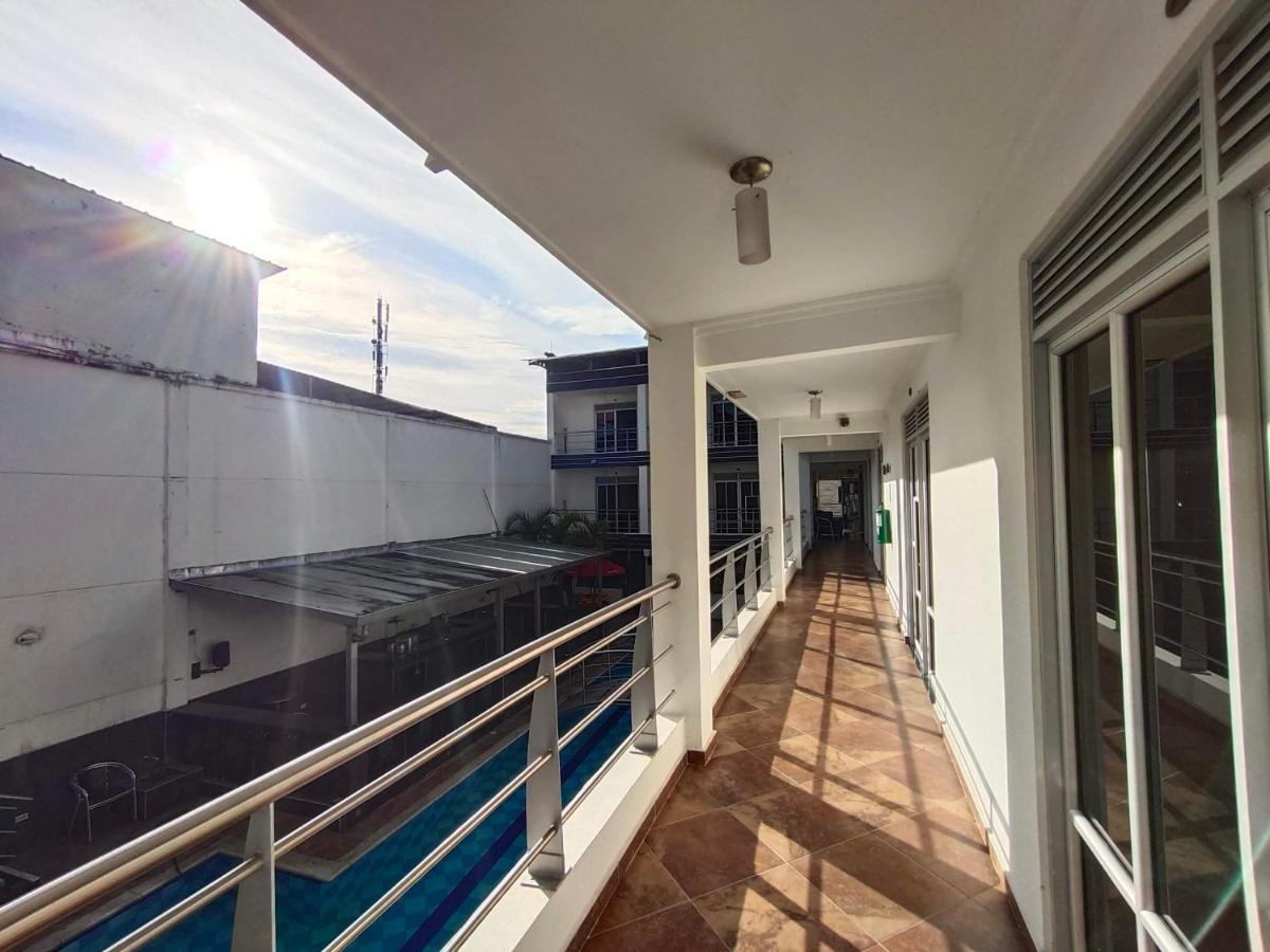 Confort Plaza Hotel Βιλιαβισένσιο Εξωτερικό φωτογραφία