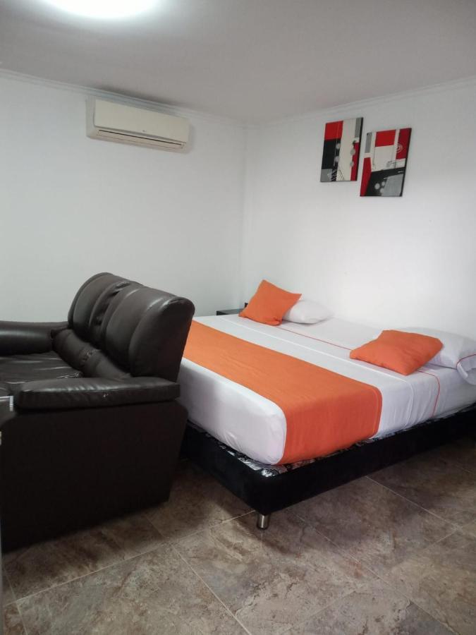 Confort Plaza Hotel Βιλιαβισένσιο Εξωτερικό φωτογραφία