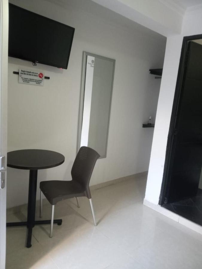 Confort Plaza Hotel Βιλιαβισένσιο Εξωτερικό φωτογραφία